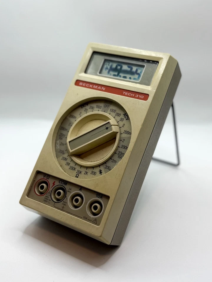 Multímetro digital vintage funcional Beckman Tech 310 com sondas e estojo originais - Imagem 3 de 4