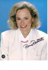 Bonnie Bartlett as Ellen Craig in St. Elsewhere Autographed 8x10 Photo