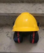 3 M Peltor Schutzhelm mir Gehörschutz
