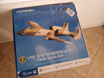 E-Flite UMX A-10 Thunderbolt II Twin 30mm EDF RC Airplane *DAMAGE BOX*