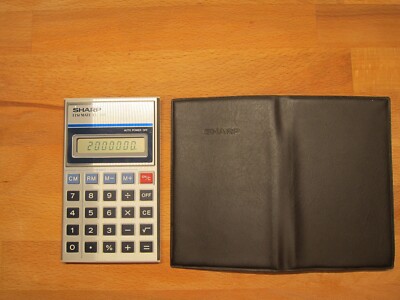 Vintage kleiner Taschenrechner von Sharp ELSI MATE  EL - 330 absolut zuverlässig
