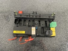 06-09 Range Rover L322 Front Passenger Dash Fuse Relay Junction Box OEM