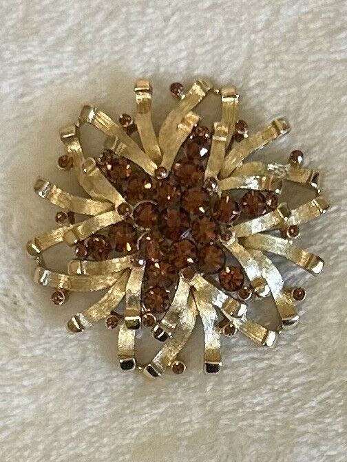 Vintage Crown Trifari Amber Rhinestone Pin Brooch… - image 3