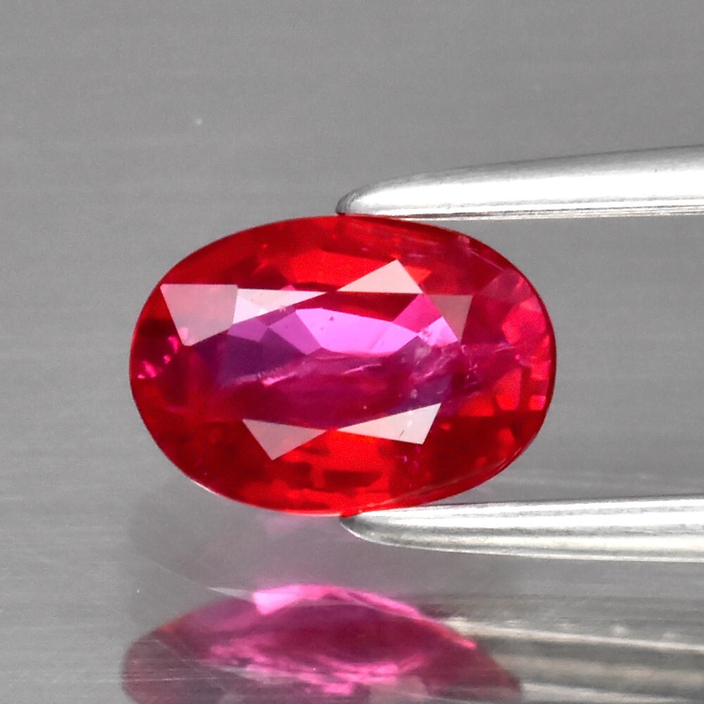 0.66ct 6.5x4.5mm Oval Natural Purplish Red Ruby Gemstone