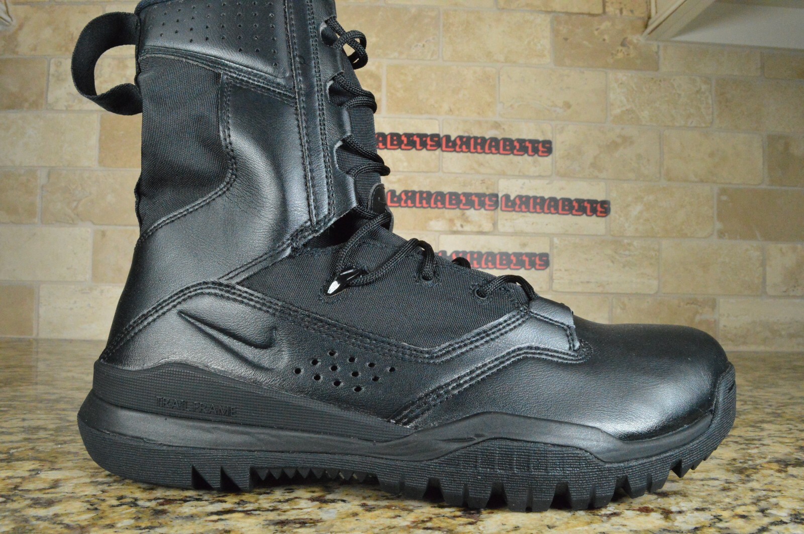 NIKE SFB FIELD 2 8\