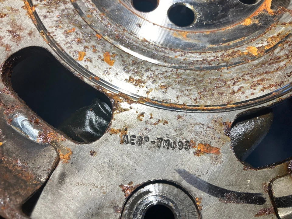 11-19 Ford Fiesta Sigma N/A 1.6L Automático Volante y pernos ae8p7m093 Foto 4 de 4