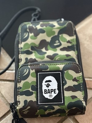 A Bathing Ape Camouflage Crossbody Bag with Shoulder Strap, Green