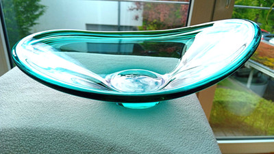 Glas Schale -HOLMEGAARD by Per Lütgen- dekoratives Design - Länge 27 cm - 0,8 kg