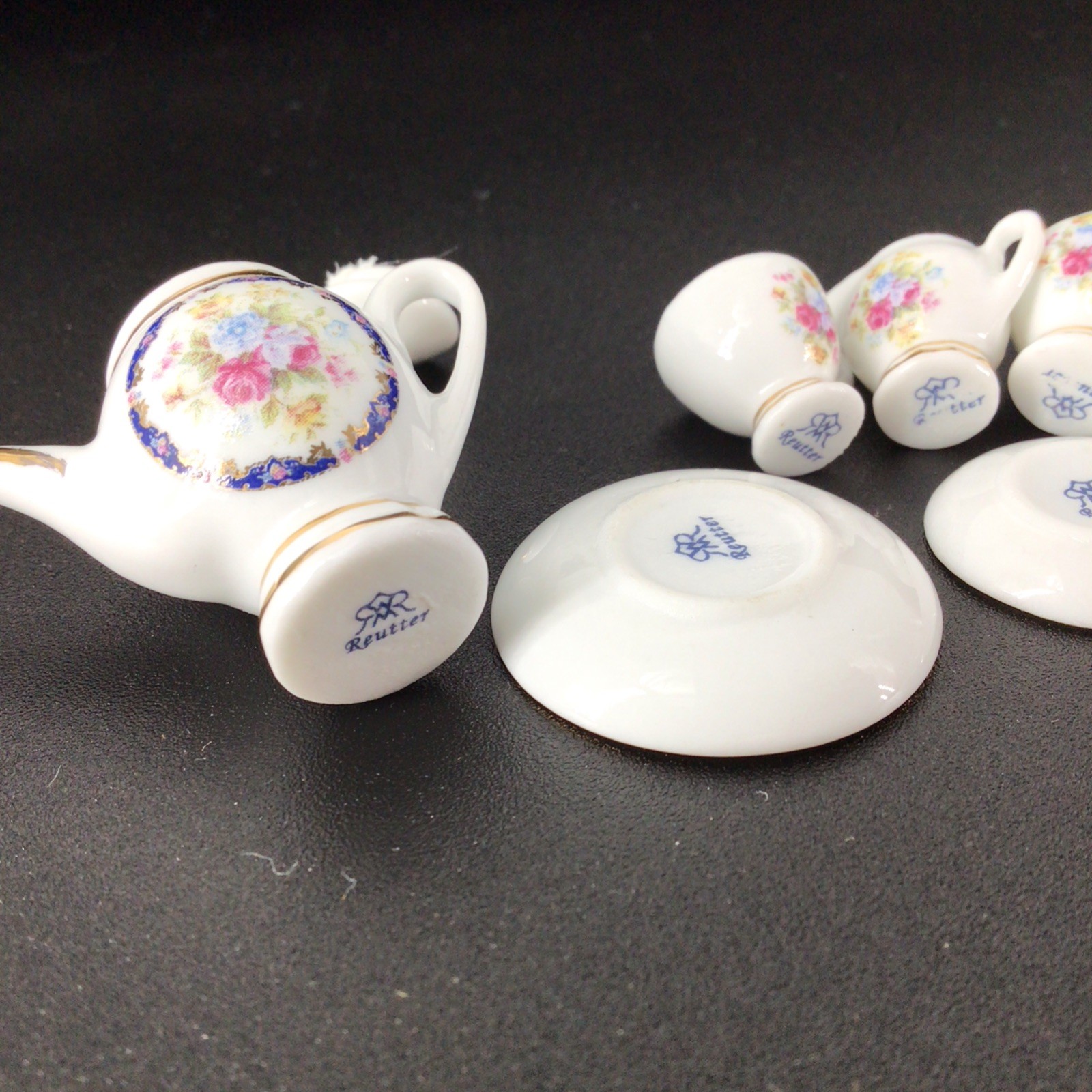Dollhouse Miniature Reutter Porcelain Tea Set Floral w BLUE BORDER Gilt Germany