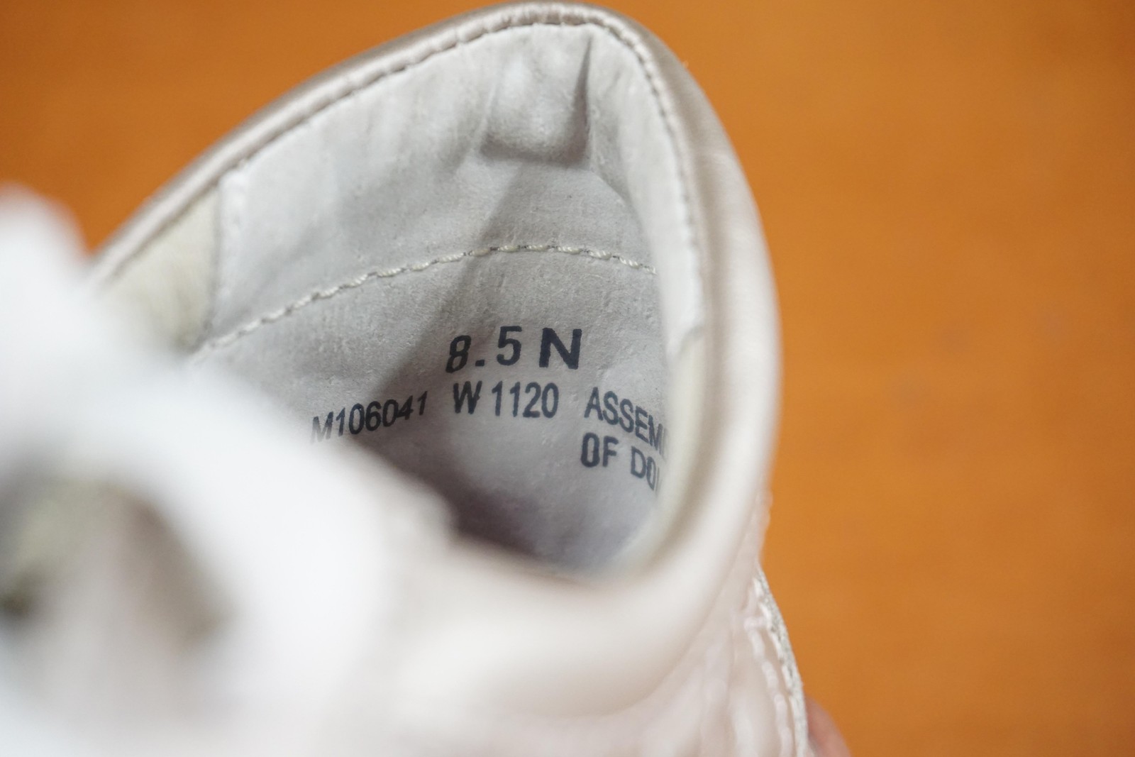 Munro Shoes Womens 8.5 US N Metallic Bronze Quilted Leather Zip Walking Sneakers