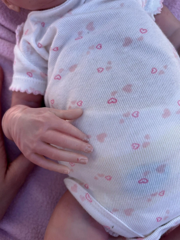 Reborn Baby Doll, 2016 Bonnie Brown Twin B Sculpt, Vinyl Limbs And Cloth Bod - Image 3 of 4