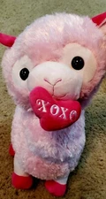 Kellytoy Pink Stuffed Animal Alpaca With XOXO Heart 2018 Valentine's Pre-owned 