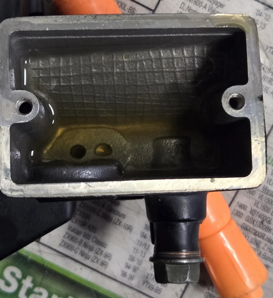 OEM YAMAHA FZ1 2001-2005 FJR 1300 2003 CILINDRO MESTRE DIANTEIRO 5DM-W2587-01-00 - Imagem 3 de 4