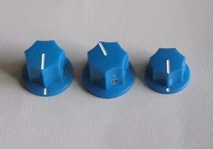 Guitar Parts for 3X Brass Insert USA Size 1/4 Jazz Bass Knobs,Large Volume Small Tone Knob Red Guitar Parts for 3X Brass Insert USA Size 1/4 Jazz Bass Knobs,Large Volume Small Tone Knob Red