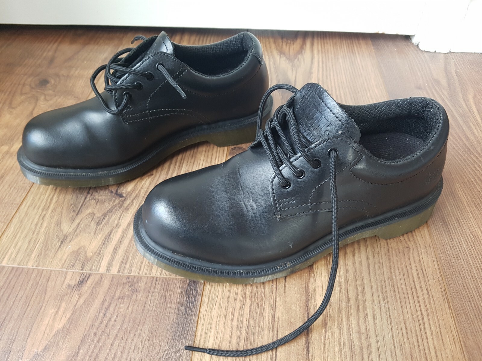 Dr Martens Industrial Safety Shoes SDM/1594 Size UK 5 Steel Toe Caps eBay