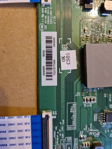 T Con Tabla Rsag7.820.10598 / Roh 284899 HISENSE 55U8GQTUK TV Scr HV550QUB-E1D - Imagen 5 de 6