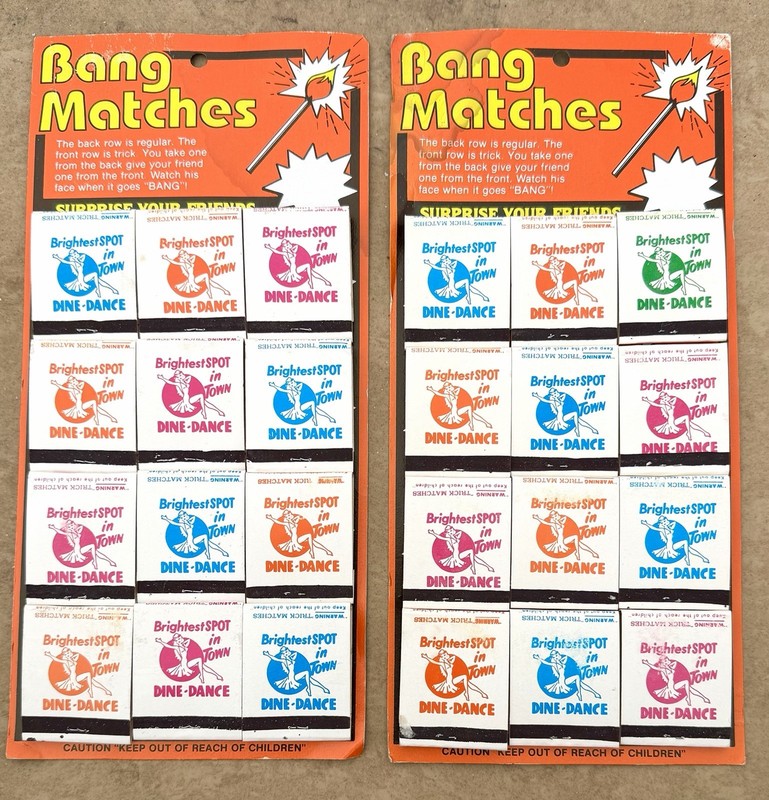 2 Sets VINTAGE NOS NOVELTY TRICK BANG MATCHES MATCHBOOKS on CARDS RISQUE