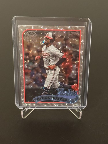 Byron Buxton [1989 Mega Box Parallel] #89B-63 2024 Topps Series 1