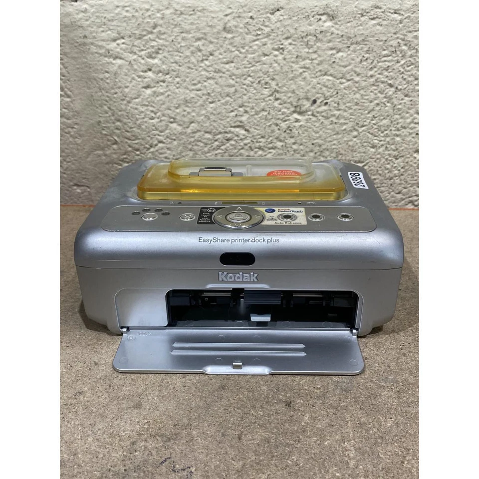 Kodak Easyshare Printer Dock Plus Silver Wireless USB 4-Way Control - For Parts - Image 3 of 4