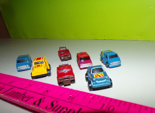 Galoob Micro Machines Vans & Trucks Lot Of 7 YELLOW ONE ISNPULLBACK & GO NICE - Picture 3 of 6