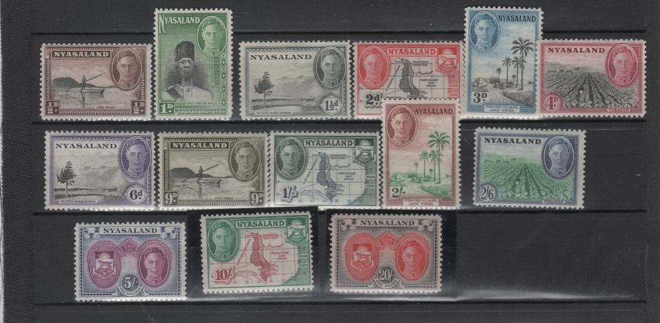 NYASALANDIA #68-81 COMO NUEVO mapas ligeramente bisagras crestas militares pesca tabaco Foto 2 de 2