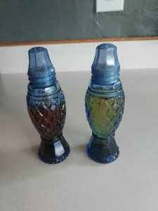 Vintage Collectible Avon Cologne  Blue Shakers