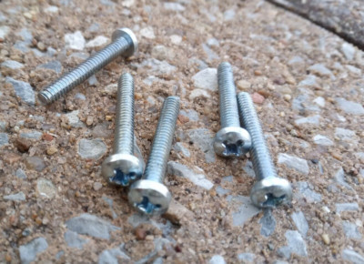 6-32 x 1/4 inch UNC Torx Pan Machine Screw in A2 Stainless Steel - ASME
