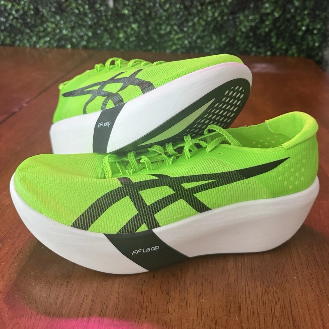 ASICS Metaspeed Ray Green Gecko for Sale | Authenticity Guaranteed