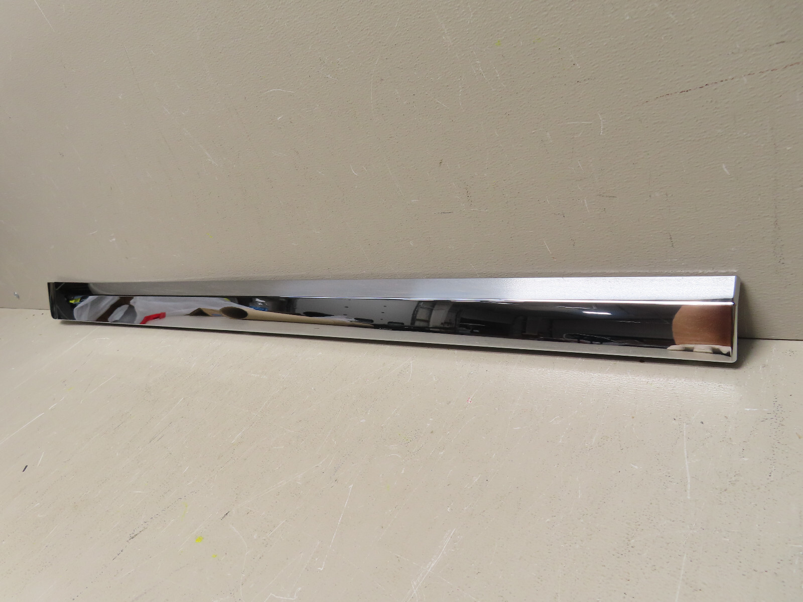 2009-2011 BENTLEY CONTINENTAL STAINLESS STEEL SIDE TRIM PANEL OEM 3W8853535L