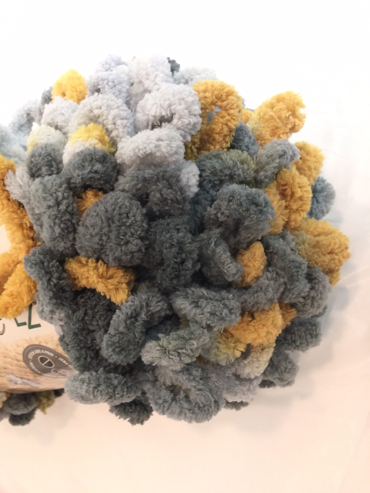 Bernat Alize Blanket EZ Yarn Harvest Grays 100 Polyester 18 Yards 7