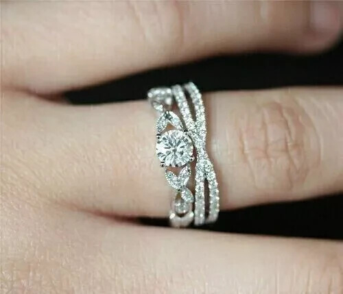 Anello da sposa set diamanti tondi creati in laboratorio 2 ct placcato oro bianco 14 kt - Foto 3 di 5