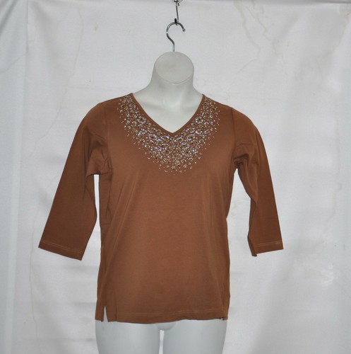 Quacker Factory V-neck T-shirt with Animal Rhinestone Detail Size S Chestnut