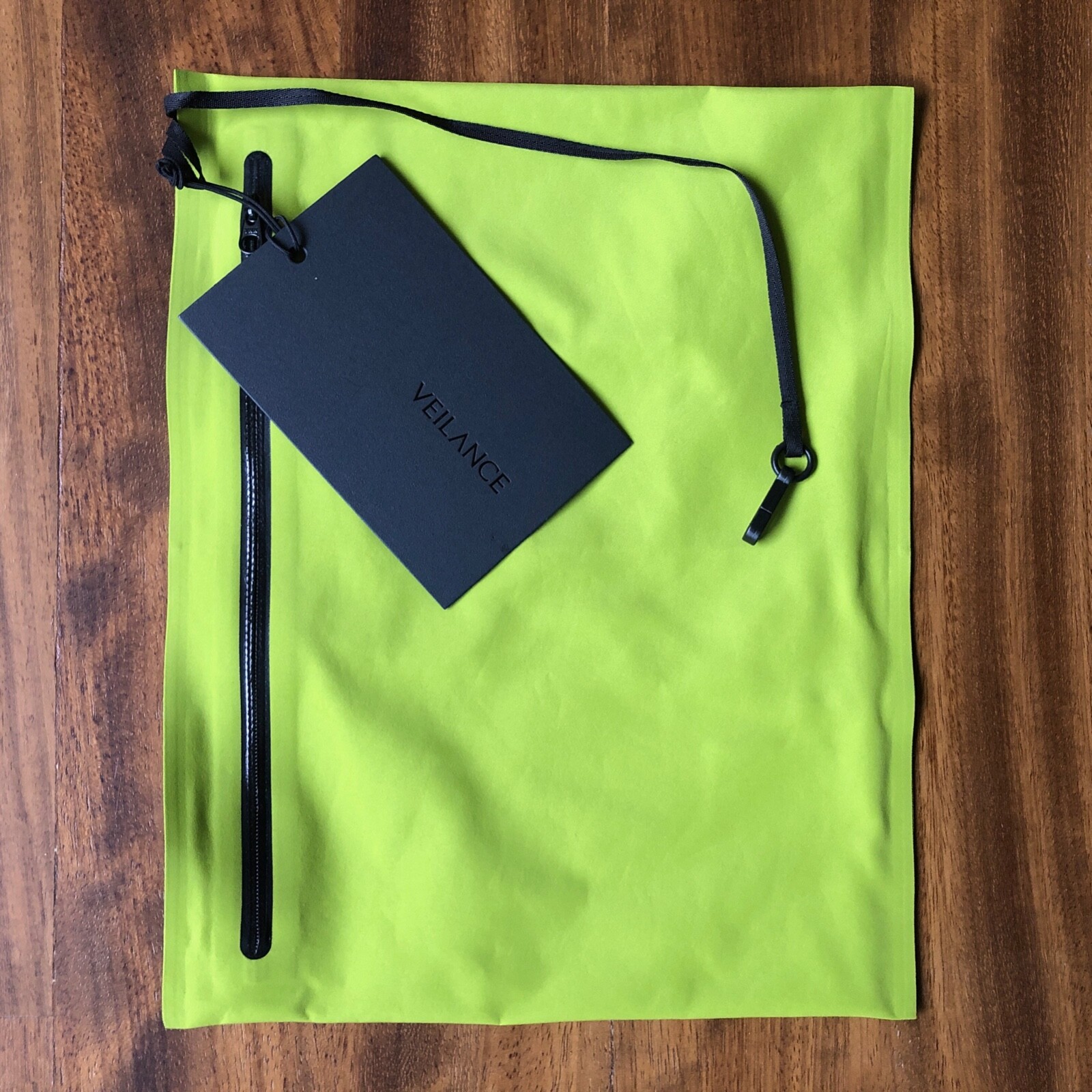 monad pouch