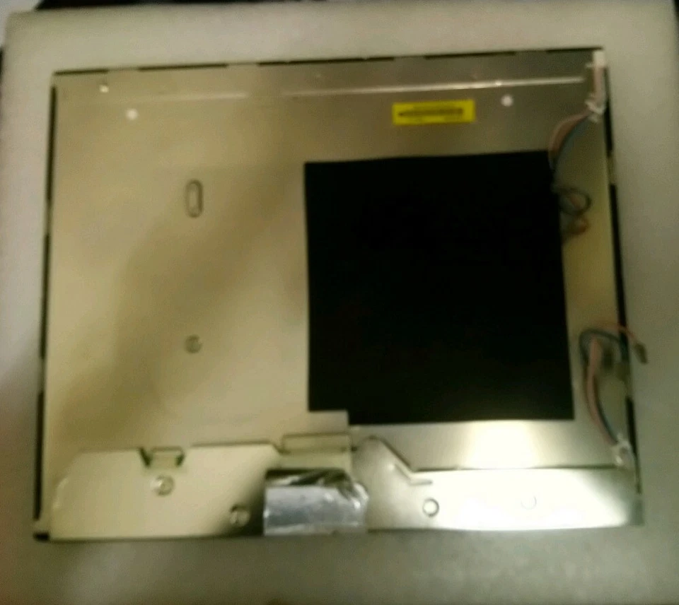 Lenovo ThinkVision  9417-HC- LCD monitor screen ONLY. MODEL : 9417 - Image 4 of 4