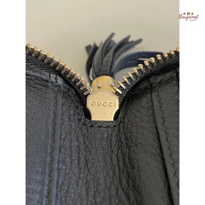 Authentic GUCCI Black Leather Soho Interlocking G Medium Zip