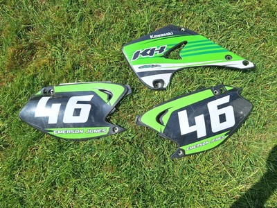Kawasaki KX 250 Bj 2003 - Seitenteile Verkleidung Abdeckungen links & rechts
