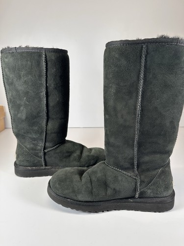 UGG Classic Tall II 2 Black Water-resistant Suede Sheepskin Boots Size 7 Women - Picture 2 of 11