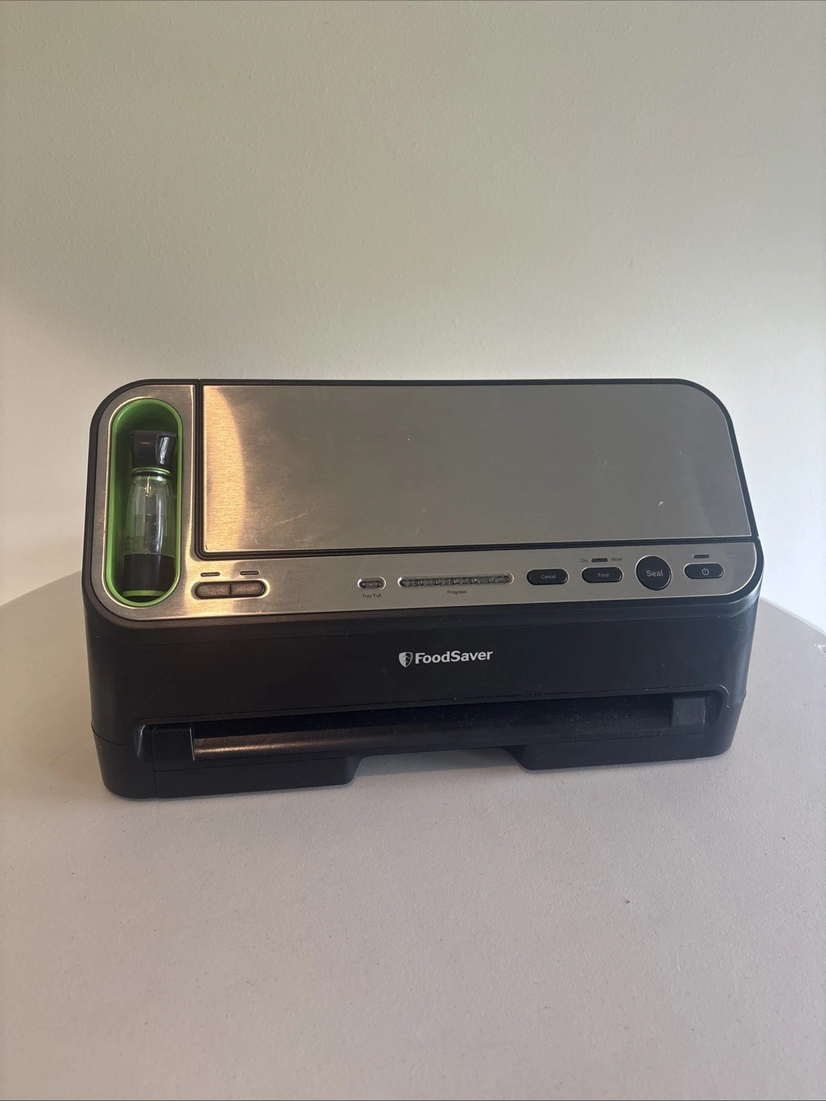 FoodSaver V4440 Automatic Vacuum Sealer Black with Roll