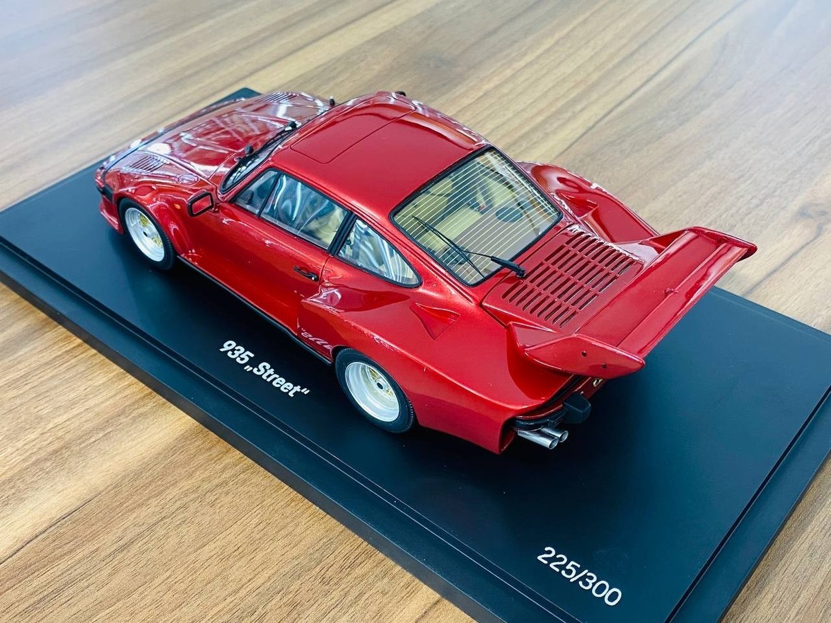 スパーク S5500 1/43 Porsche 935 スパーク S5500 1/43 Porsche 935