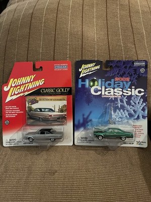 Lot of 2 Johnny Lightning Diecast Plymouth GTXs Classic Gold & 2002 Ornament