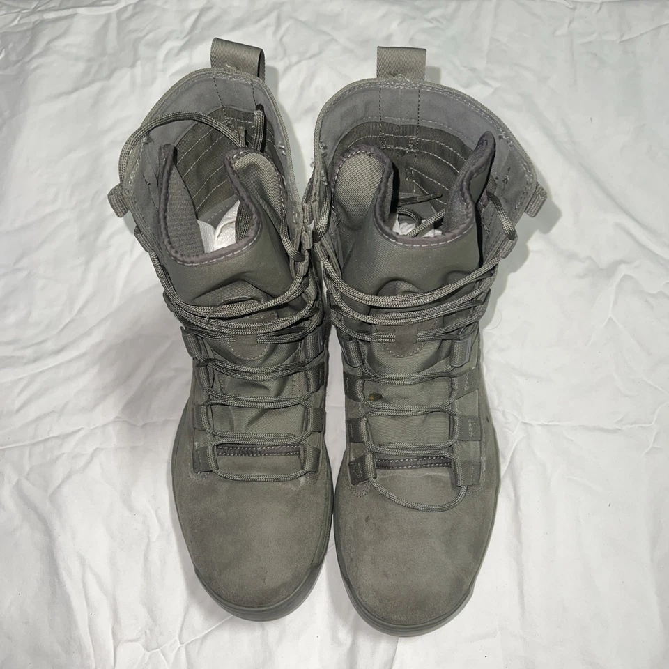 Nike SFB Gen 2 Militar Combate 8" Botas Para Hombre Talla 9.5 922474-200 Verde Salvia Foto 2 de 4