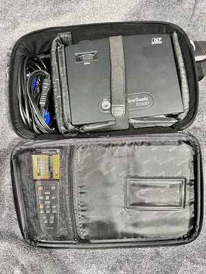 ViewSonic PJ260D DLP Projector Used with Case Tested and Working