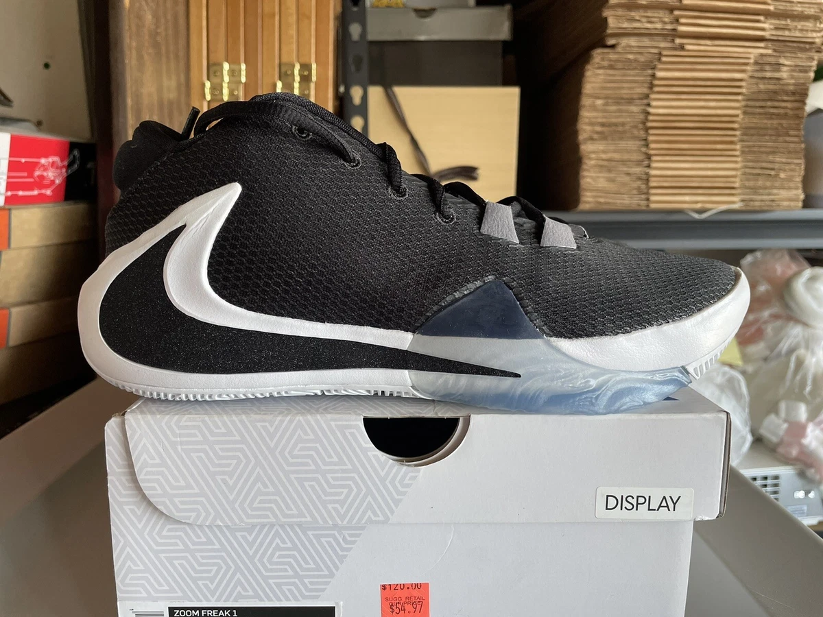 Signature shoe giannis top