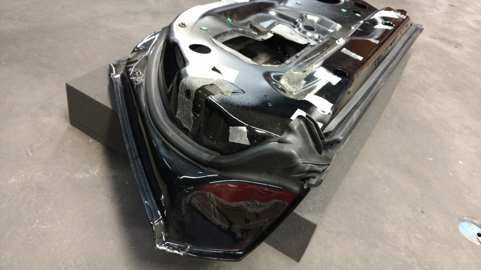 LAMBORGHINI GALLARDO LP560 LP570 PASSENGER DOOR SHELL OEM 400831022