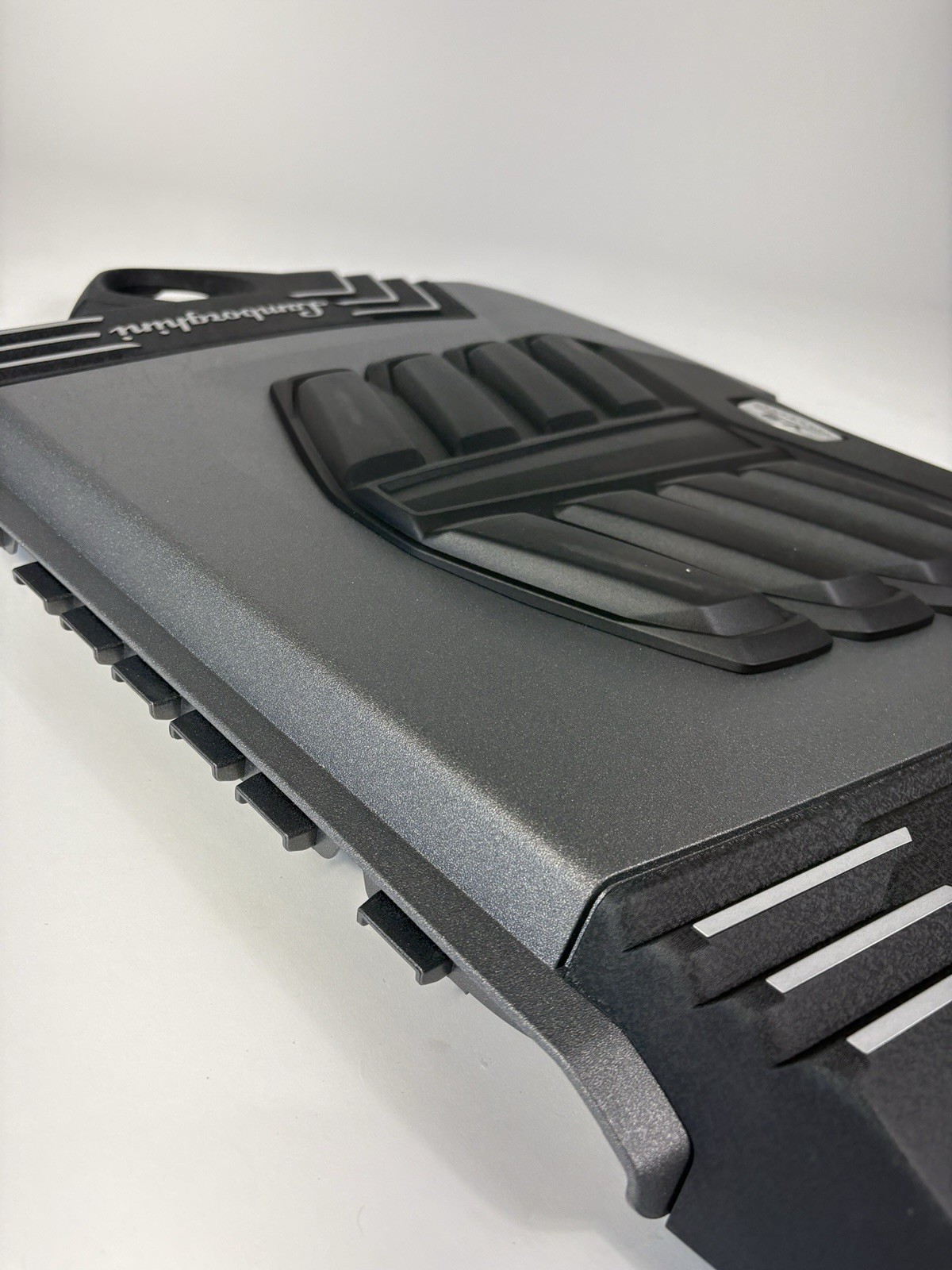 Lamborghini Urus Air filter box P/N 4M6133849