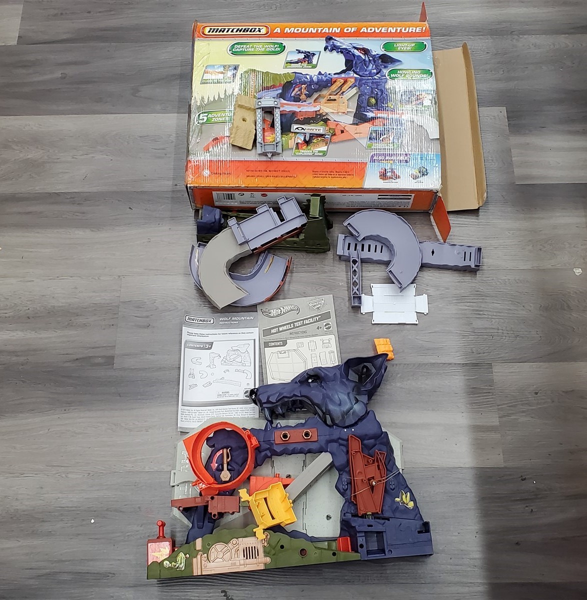 **Open Box** Matchbox A Mountain of Adventure Wolf Mountain