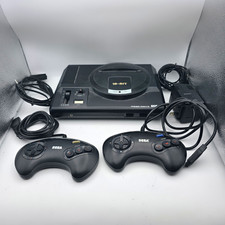 SEGA Mega Drive PAL 16-Bit Console Bundle + 2 Controllers | MPN 1600-05