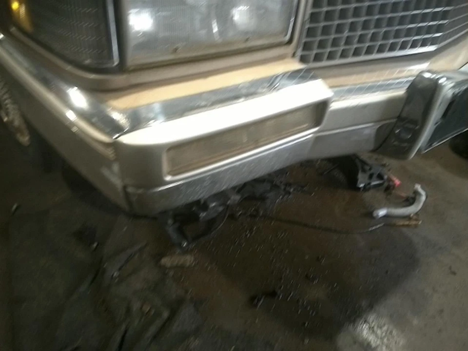 Parachoques delantero compatible con 89-90 DEVILLE 119087 Foto 3 de 4