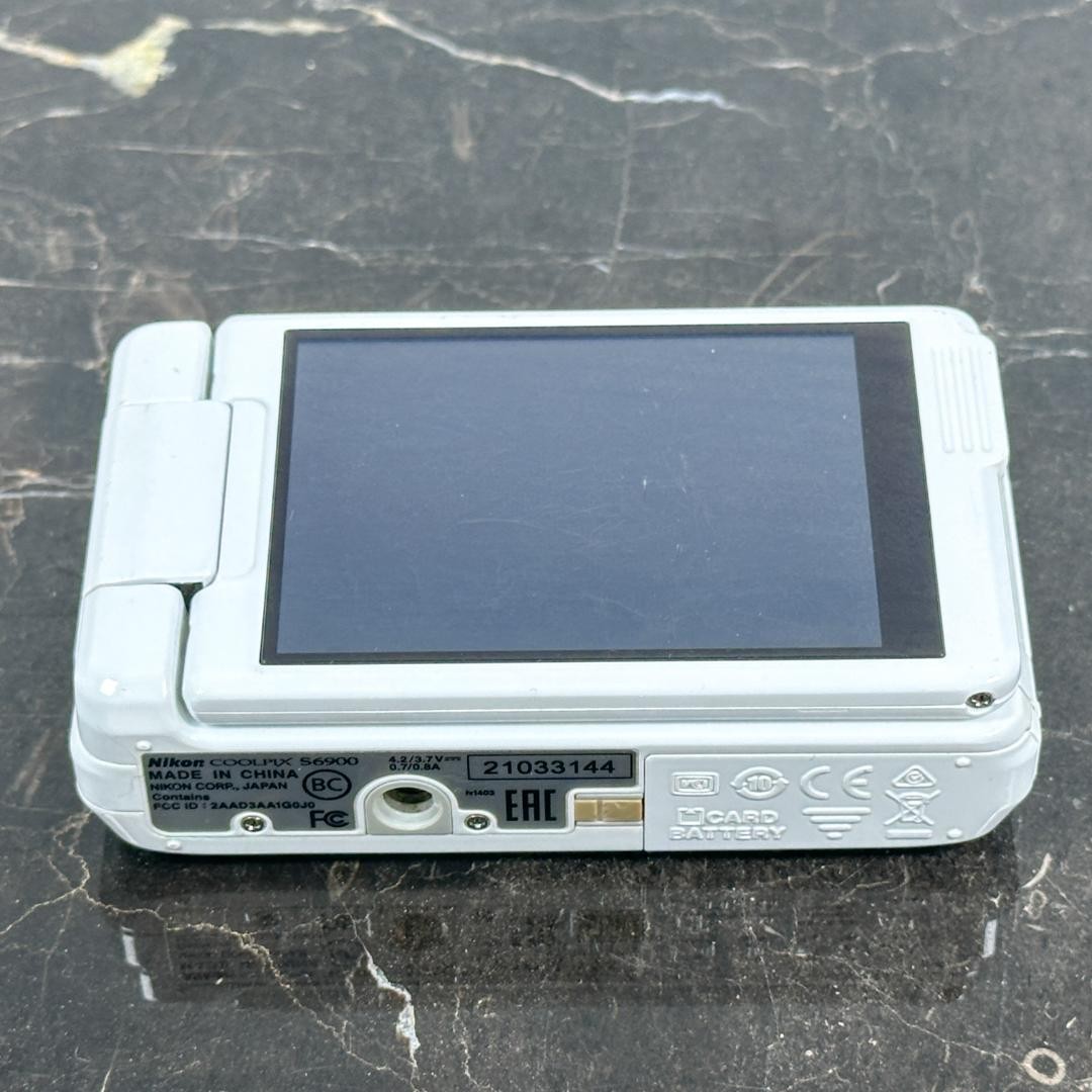 Nikon COOLPIX S6900 White Digital Camera WiFi Flip LCD 12x