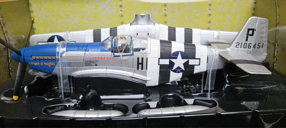 ULTIMATE SOLDIER DOGFIGHT MUSTANG "CRIPES A MIGHTY" GEORGE PREDDY ESCALA 1:32 Foto 2 de 4